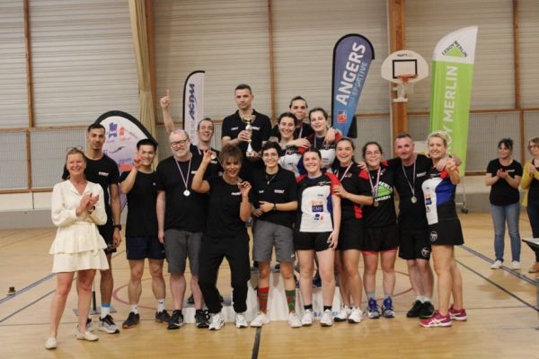 [Championnat régional de badminton]